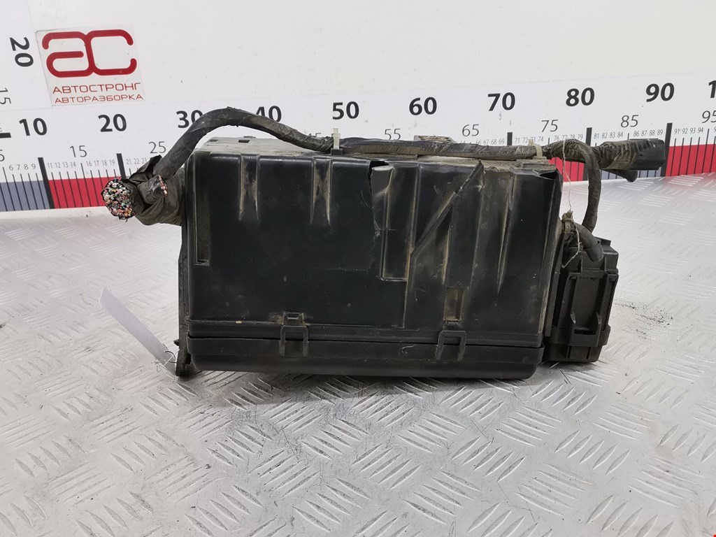 Датчик уровня в бачок омывателя TOYOTA Land Cruiser Prado 120 2002-2009