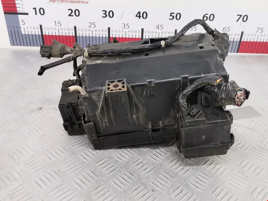 Датчик уровня в бачок омывателя TOYOTA Land Cruiser Prado 120 2002-2009