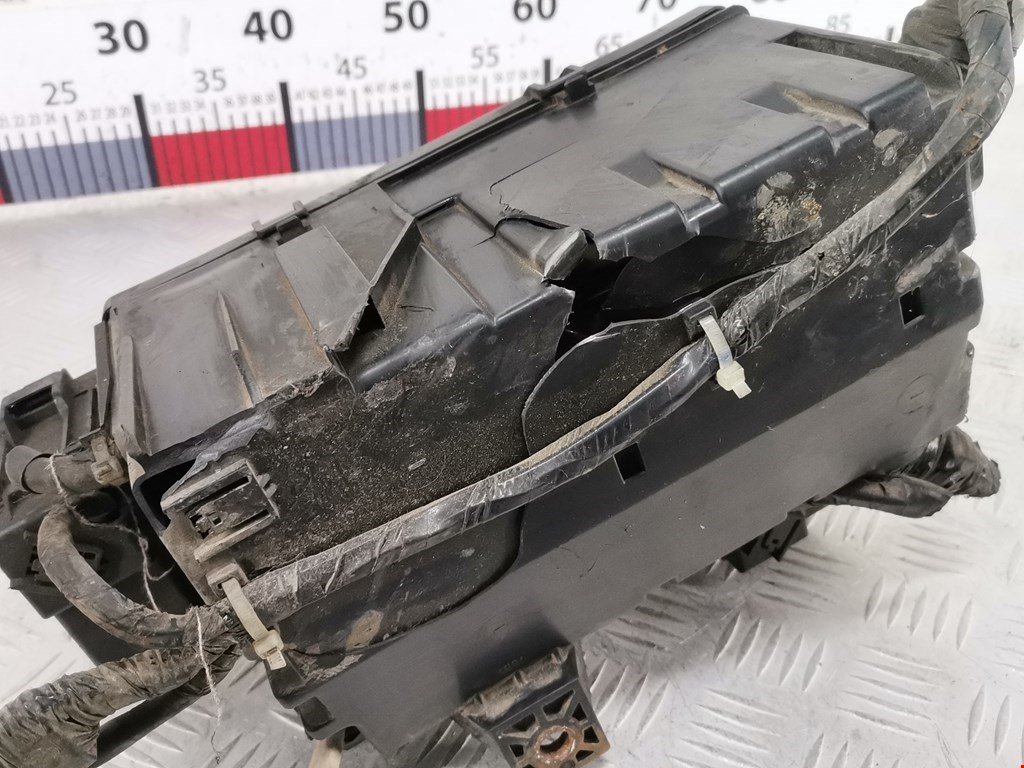 Датчик уровня в бачок омывателя TOYOTA Land Cruiser Prado 120 2002-2009