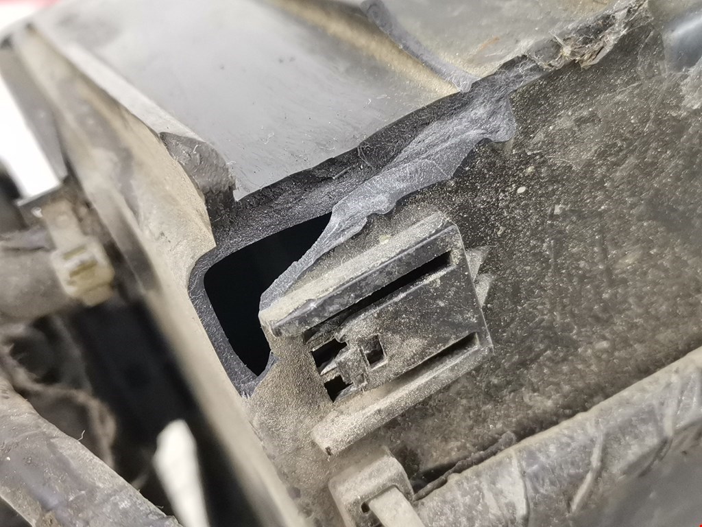 Датчик уровня в бачок омывателя TOYOTA Land Cruiser Prado 120 2002-2009