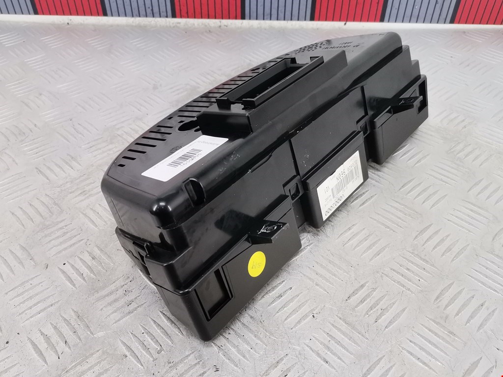 Панель приборов (щиток) VOLKSWAGEN Passat B6 2005-2011