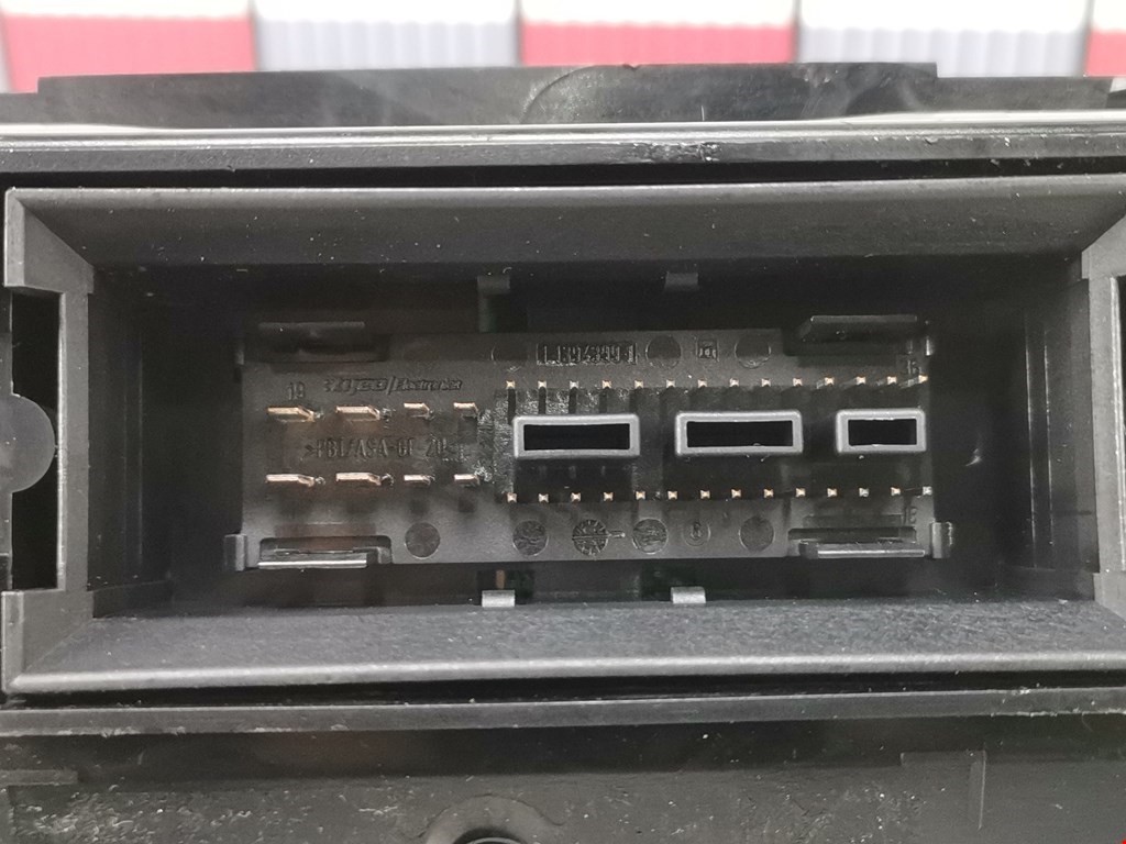 Панель приборов (щиток) VOLKSWAGEN Passat B6 2005-2011