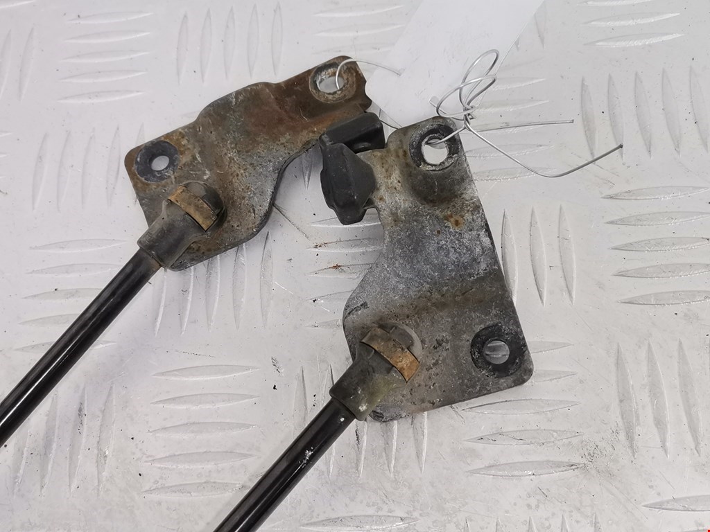 Амортизатор капота левый=правый LAND ROVER Range Rover 2002-2012