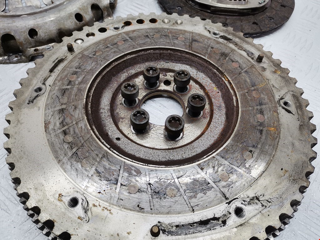 Маховик (демпфер сцепления) DACIA Logan II 2014-2020