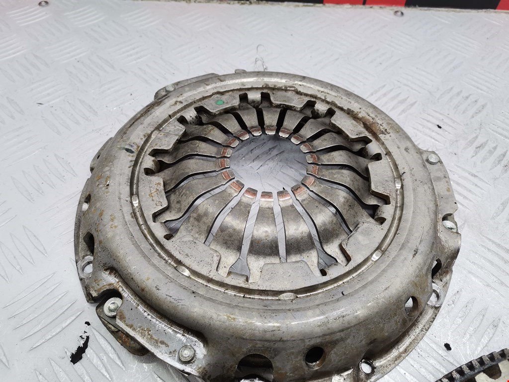 Маховик (демпфер сцепления) DACIA Logan II 2014-2020