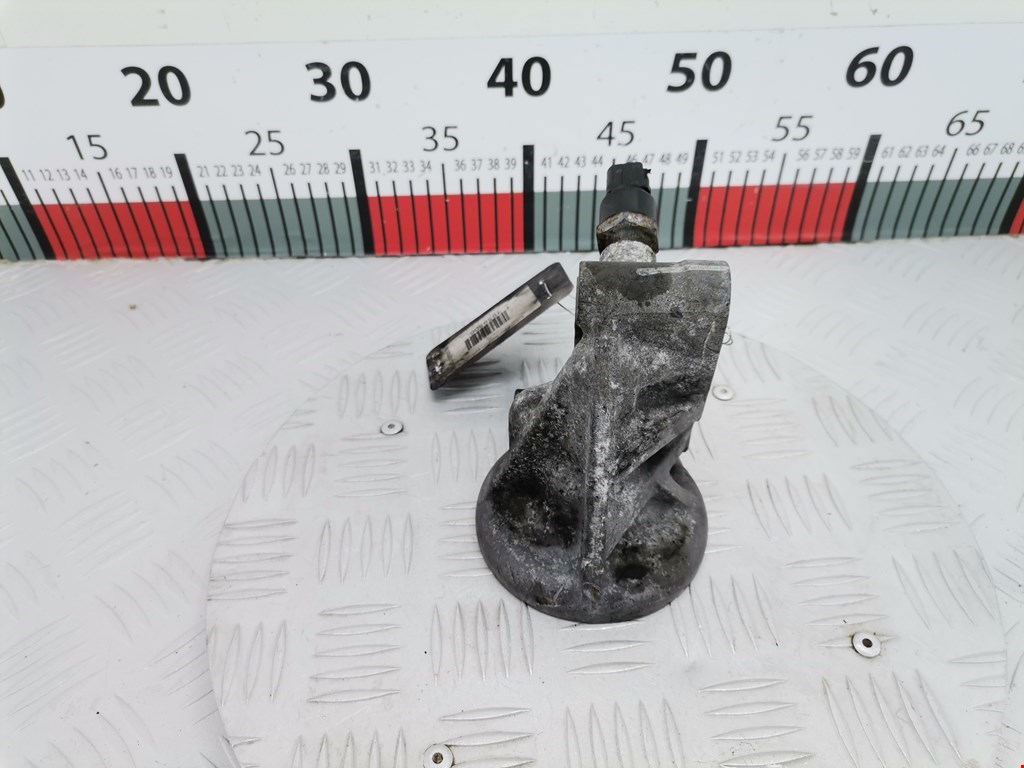 Корпус масляного фильтра TOYOTA Corolla E120 2001-2006