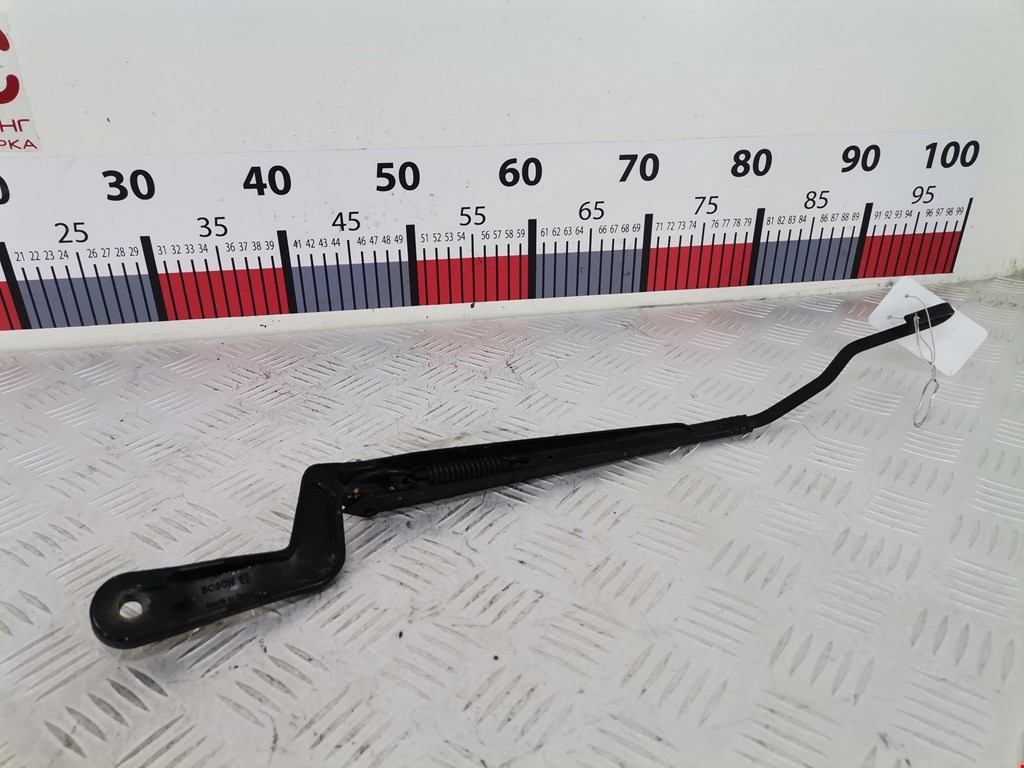 Поводок дворников передний левый/ правый SKODA Fabia MK1 1999-2006