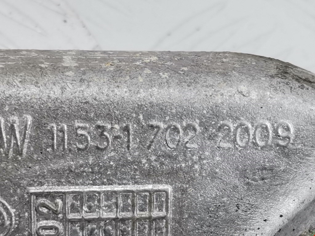 Тройник системы охлаждения LAND ROVER Range Rover 2002-2012