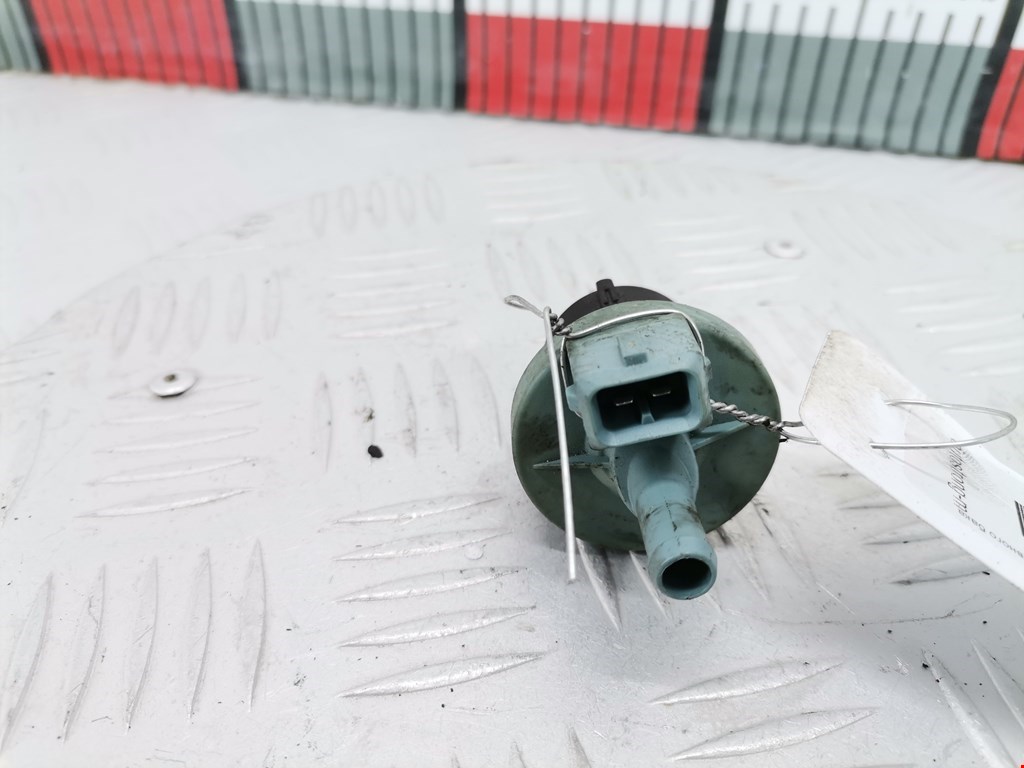 Клапан вентиляции топливного бака VOLKSWAGEN Polo III 1994-2001