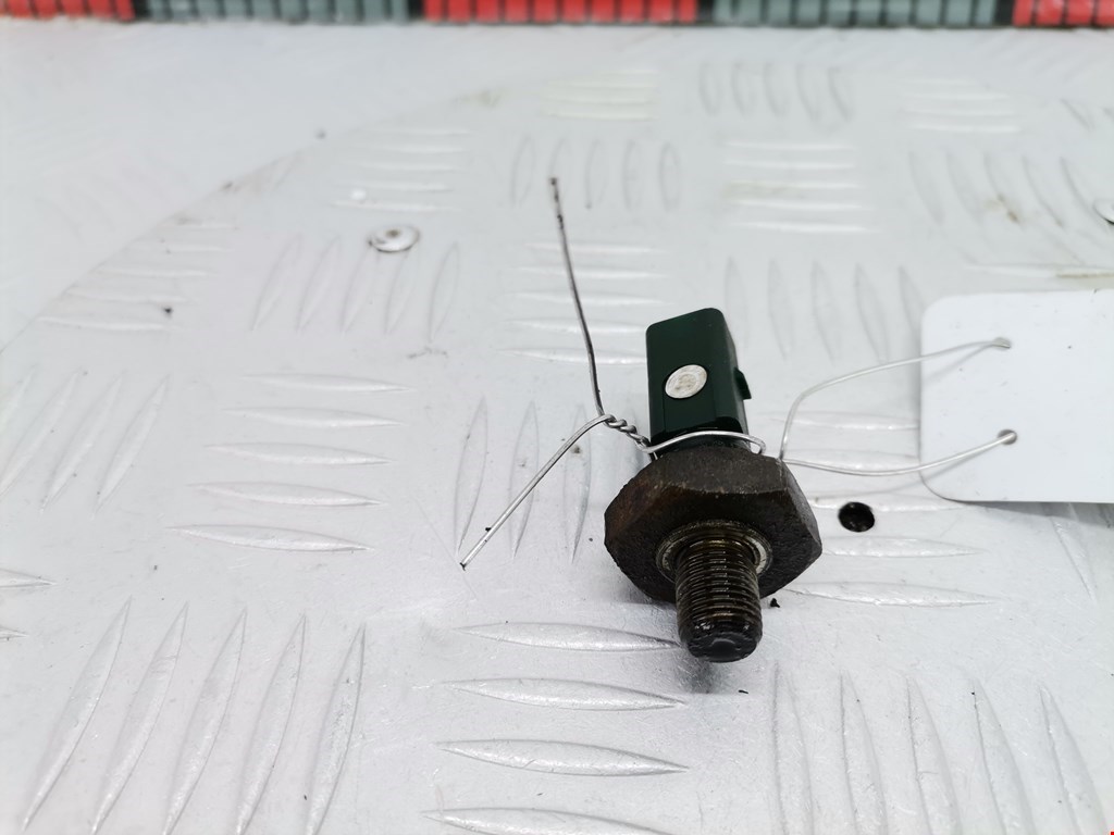 Датчик давления масла VOLKSWAGEN Golf IV 1997-2003