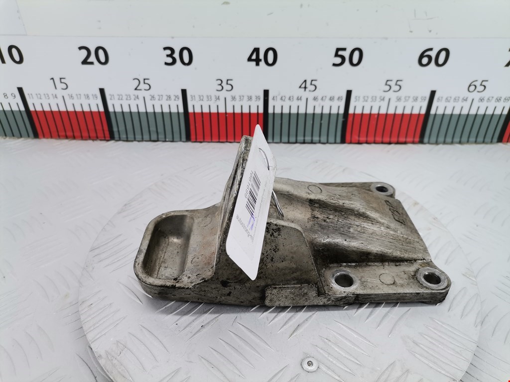 Кронштейн (крепление лапа) двигателя Infiniti FX 1 (S50) (2002-2008)