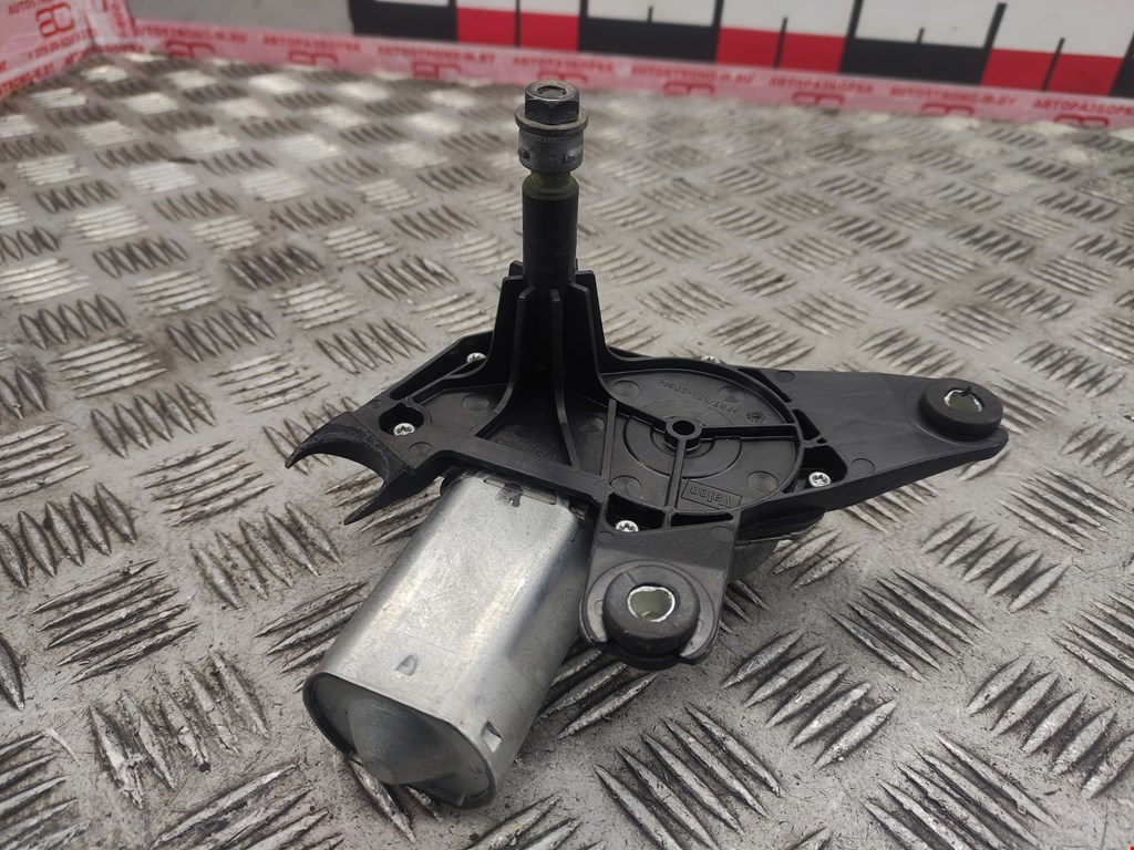 Моторчик стеклоочистителя задний RENAULT Trafic II 2001-2014