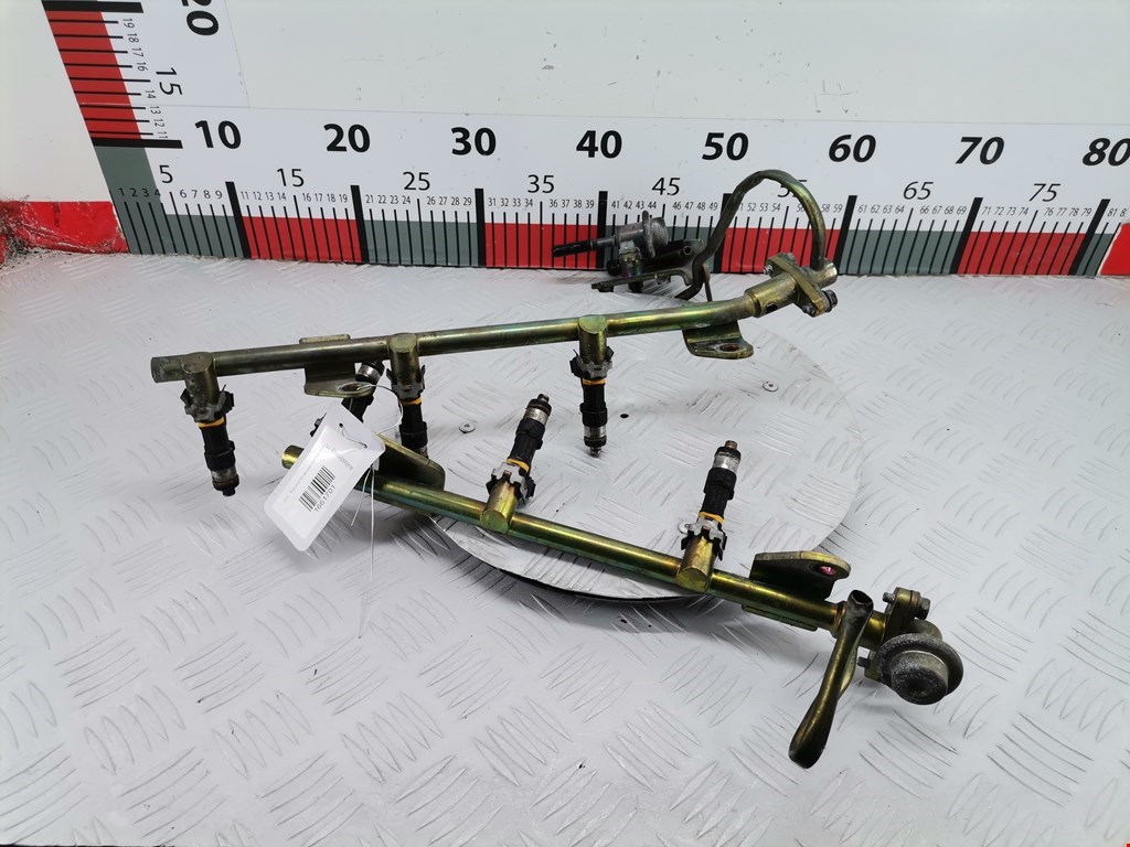 Форсунка бензиновая электрическая Infiniti FX 1 (S50) (2002-2008)