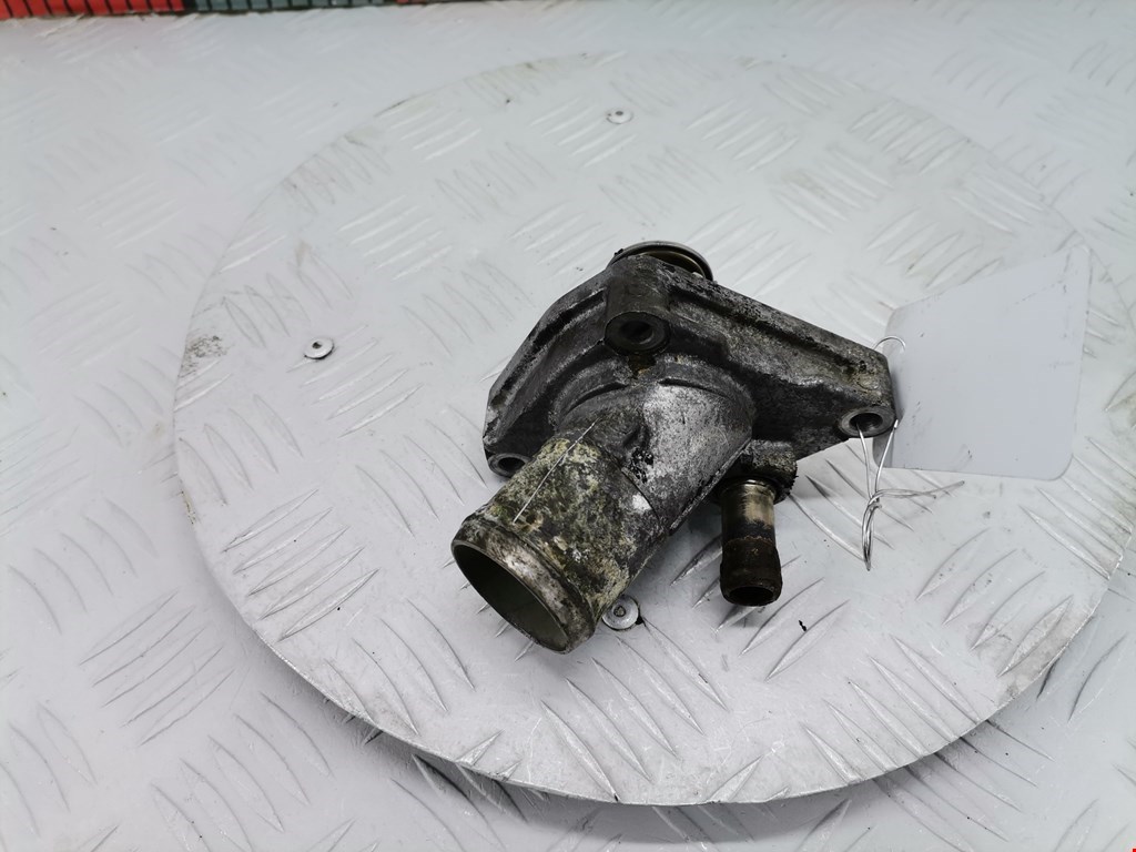 Корпус термостата INFINITI FX/ QX70 2002-2008