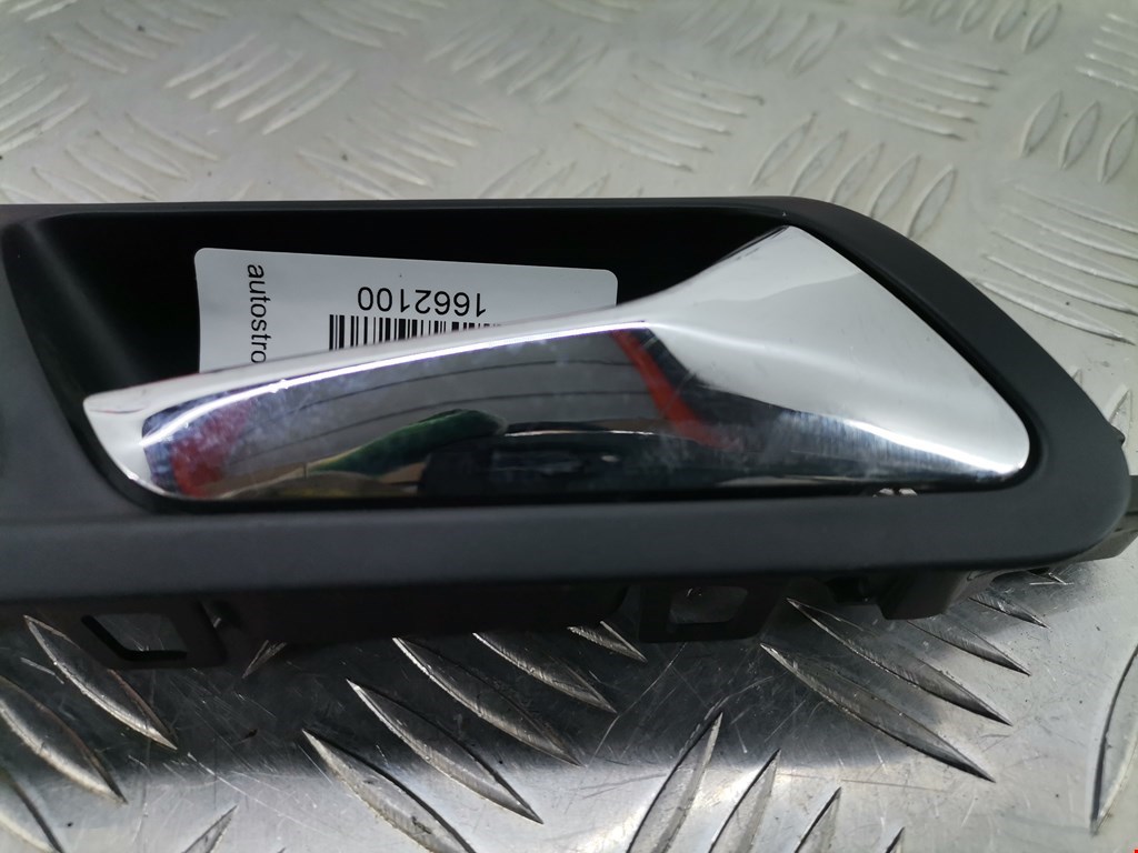 Ручка дверная задняя внутренняя правая VOLKSWAGEN Passat B6 2005-2011