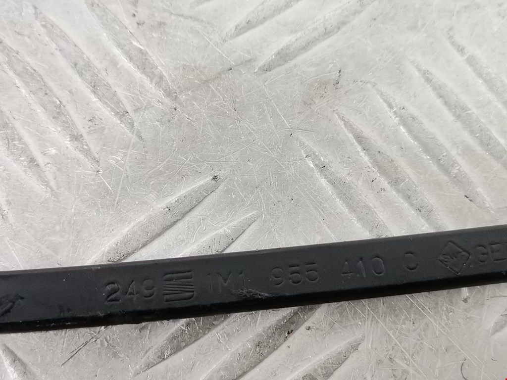 Поводок дворников передний левый/ правый SEAT Toledo 1998-2004