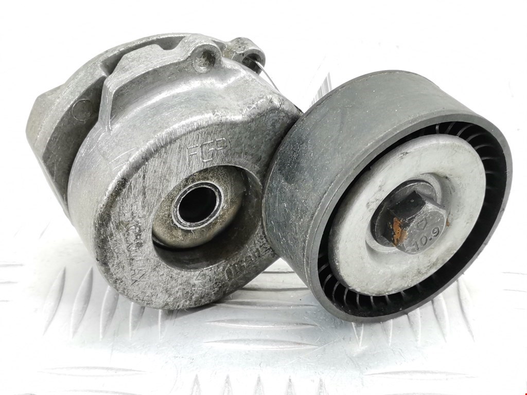 Натяжитель ремня генератора (приводного поликлинового ремня Opel Corsa C (2000-2006)