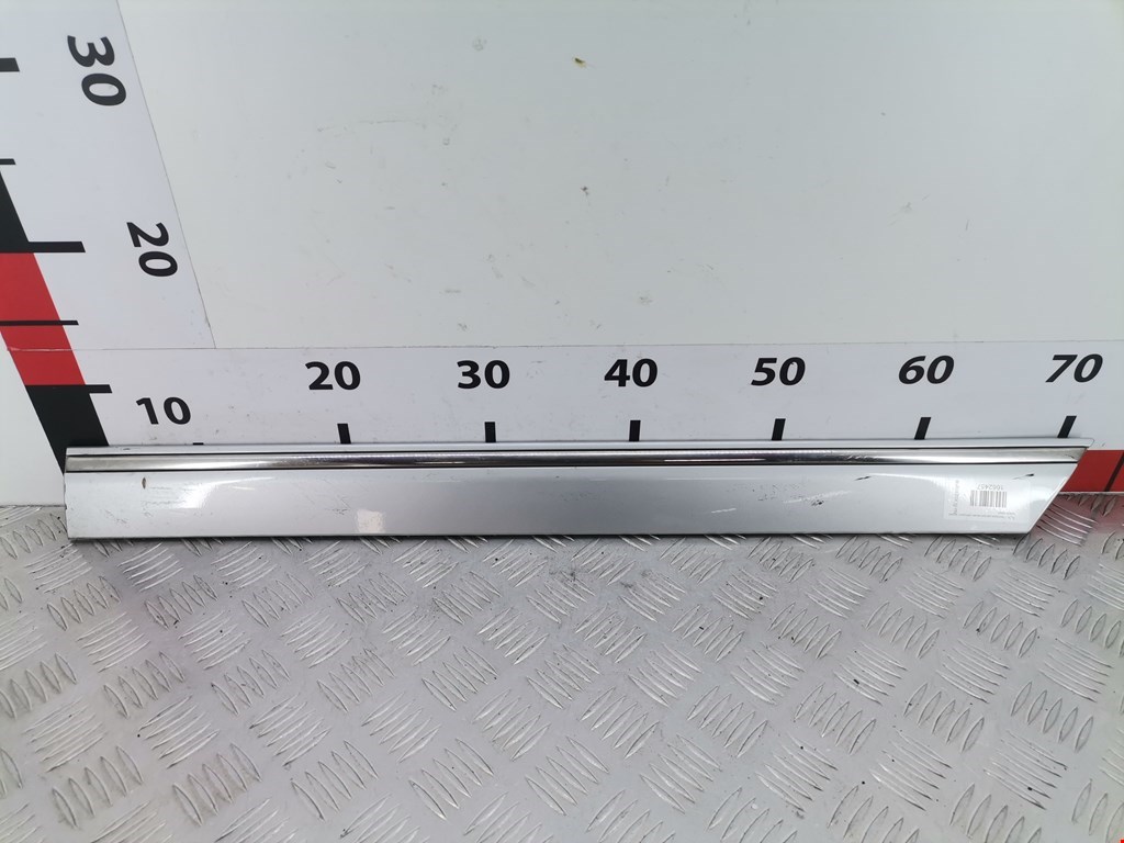 Накладка (молдинг) двери задней левой Mercedes C-Class (W203) (2000-2008)