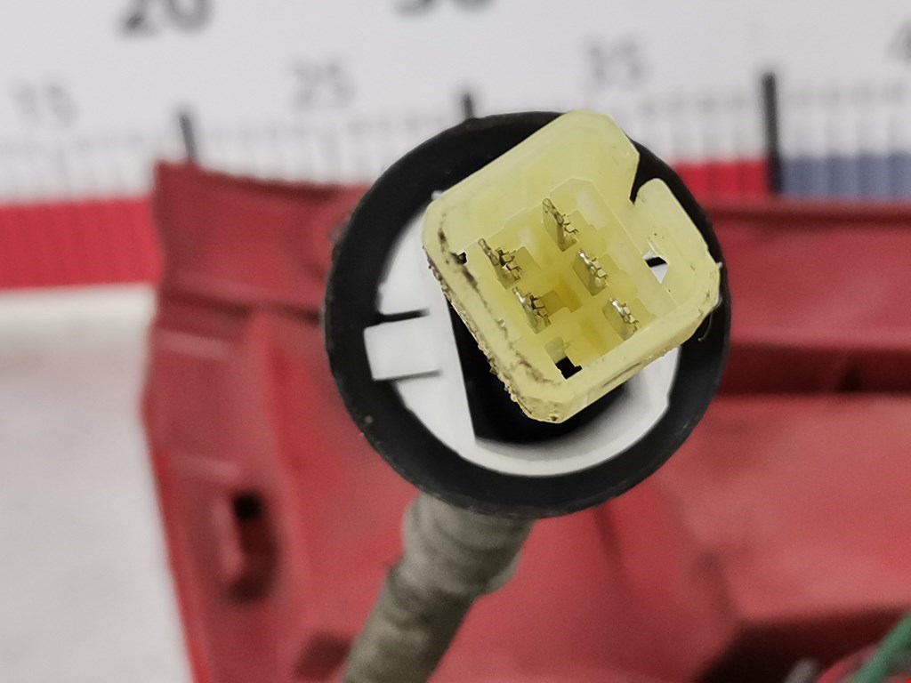 Фонарь задний левый SUZUKI Swift 2004-2010