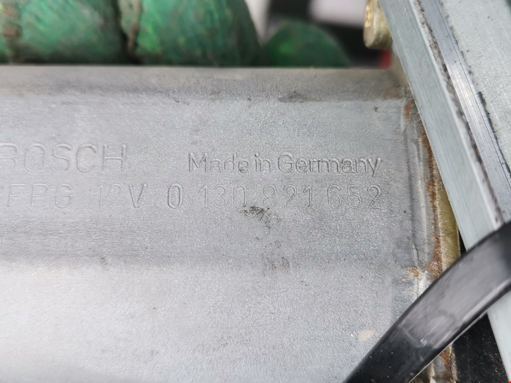 Стеклоподъемник задний правый MITSUBISHI Carisma 1995-1999