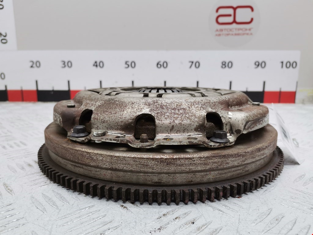 Маховик (демпфер сцепления) FORD Focus I 1998-2005