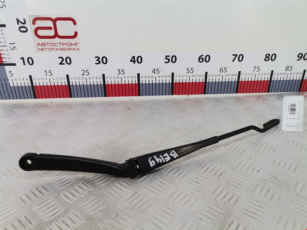 Поводок стеклоочистителя передний левый Mercedes C-Class (W203) (2000-2008)