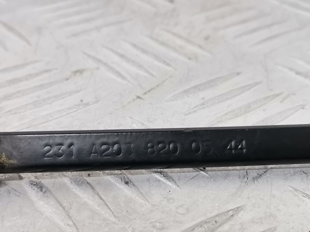 Поводок дворников передний левый/ правый MERCEDES-BENZ C-Class C-klasse W203 2000-2007