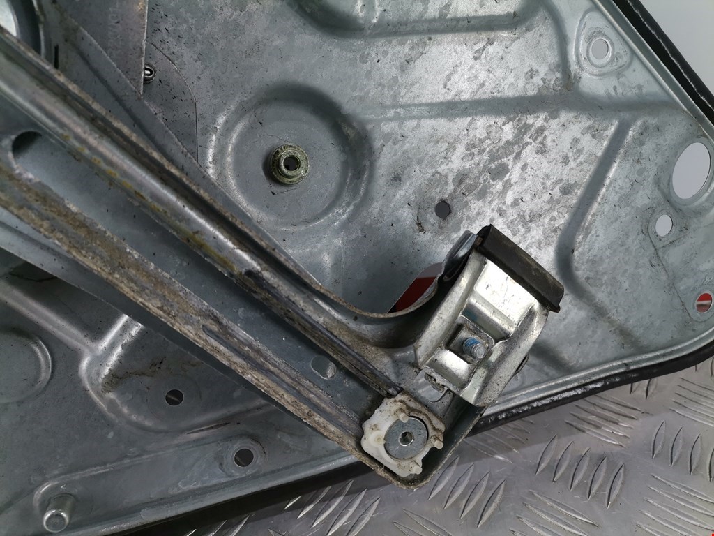 Стеклоподъемник задний левый FORD Focus II 2005-2011