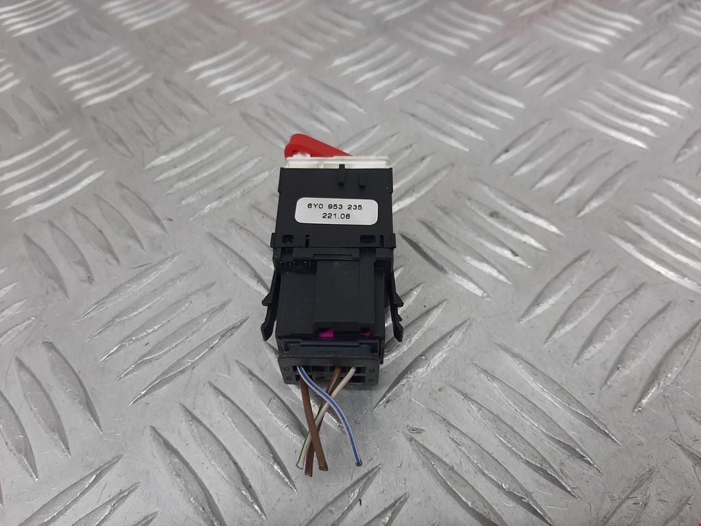 Кнопка аварийной сигнализации (аварийки) SKODA Fabia MK1 1999-2006