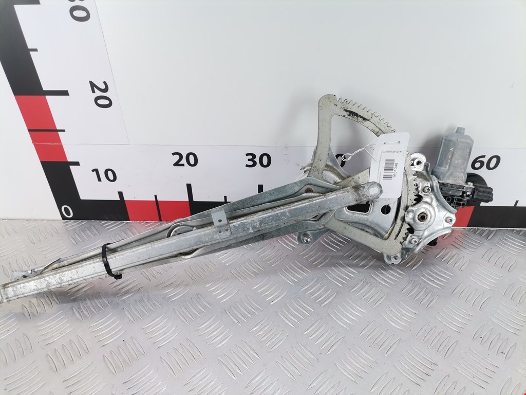 Стеклоподъемник передний правый TOYOTA Land Cruiser Prado 120 2002-2009