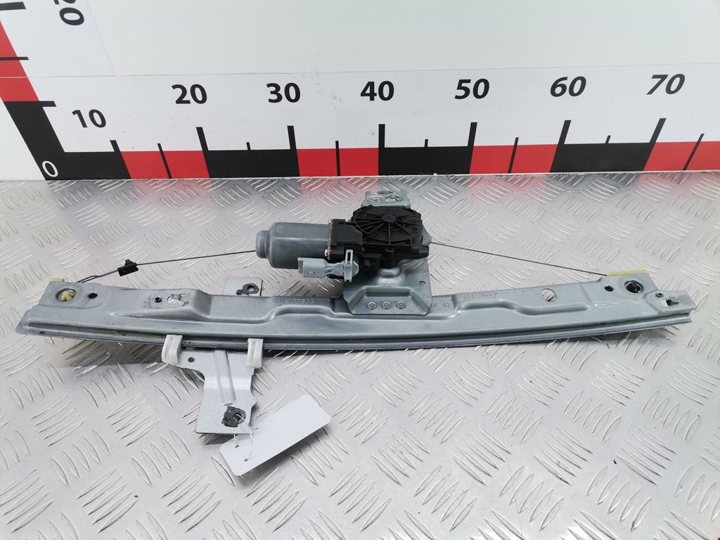 Стеклоподъемник электрический двери передней правой Peugeot 207 (2006-2014)