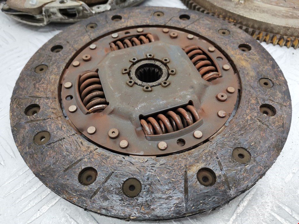 Маховик (демпфер сцепления) OPEL Meriva B 2010-2018