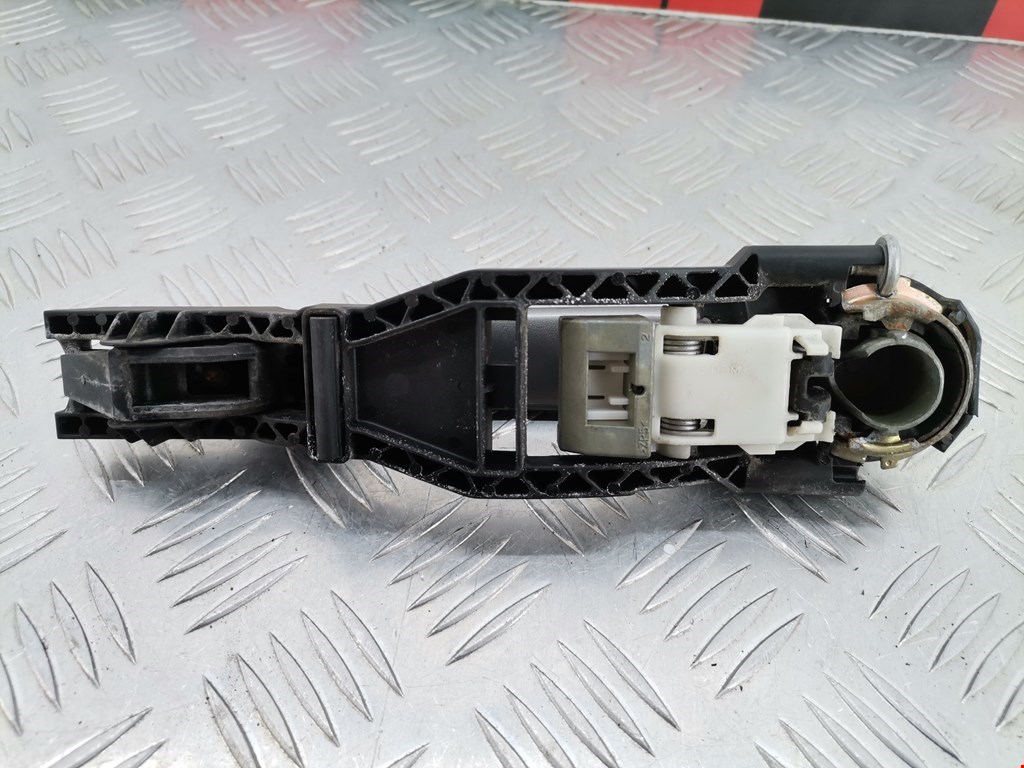 Ручка двери задней наружная левая SEAT Leon 1999-2005