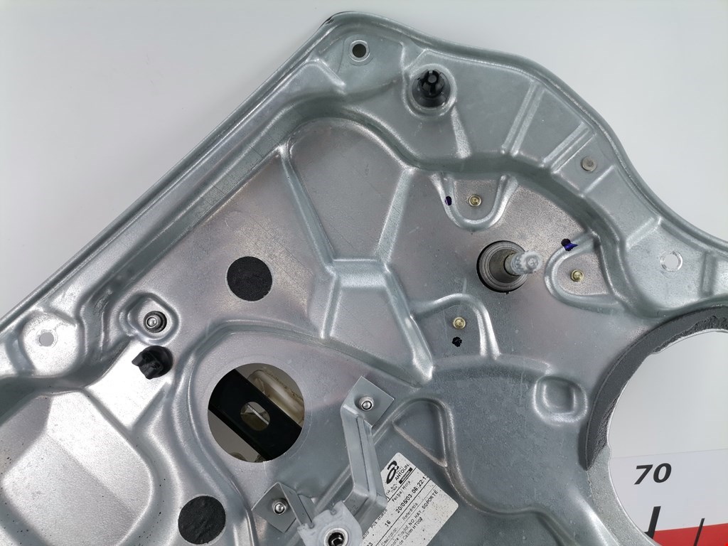 Стеклоподъемник задний левый VOLKSWAGEN Polo IV 2001-2009