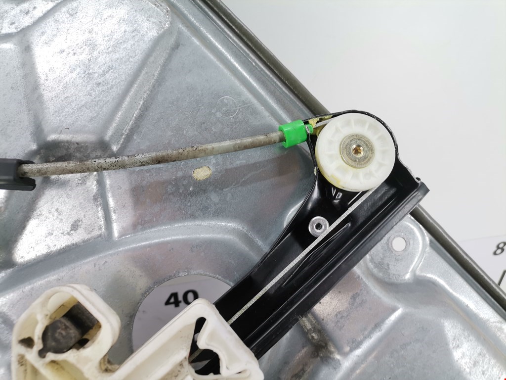 Стеклоподъемник задний левый VOLKSWAGEN Polo IV 2001-2009