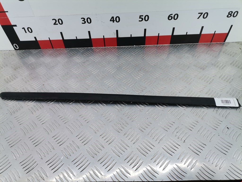 Накладка декоративная (молдинг) двери задней правой BMW 3-Series (E46) (1998-2007)