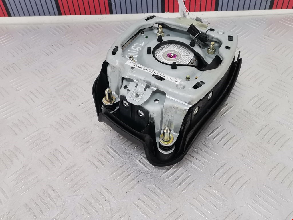 Подушка безопасности в рулевое колесо AUDI A3 8P 2003-2013