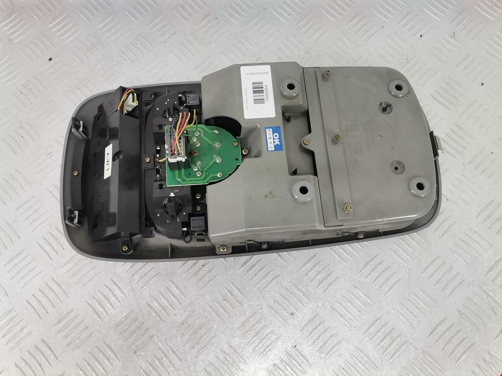 Плафон салонный (салона фонарь) KIA Carnival I 1999-2005