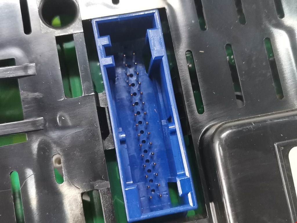 Панель приборов (щиток) AUDI A3 8P 2003-2013