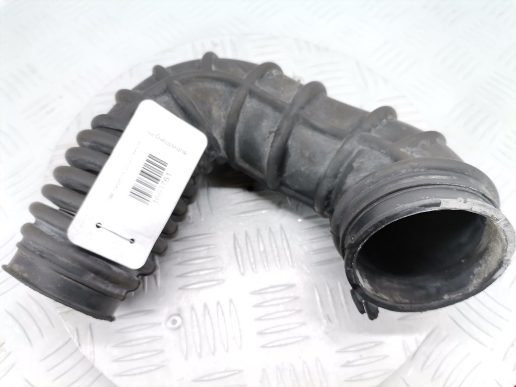 Патрубок воздушного фильтра FORD Fiesta 2001-2008