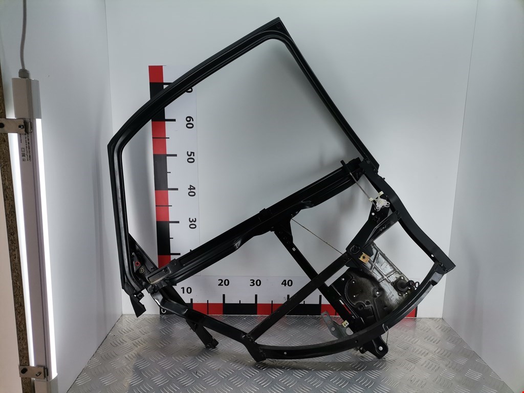 Стеклоподъемник задний левый AUDI A4 B5 1995-2001