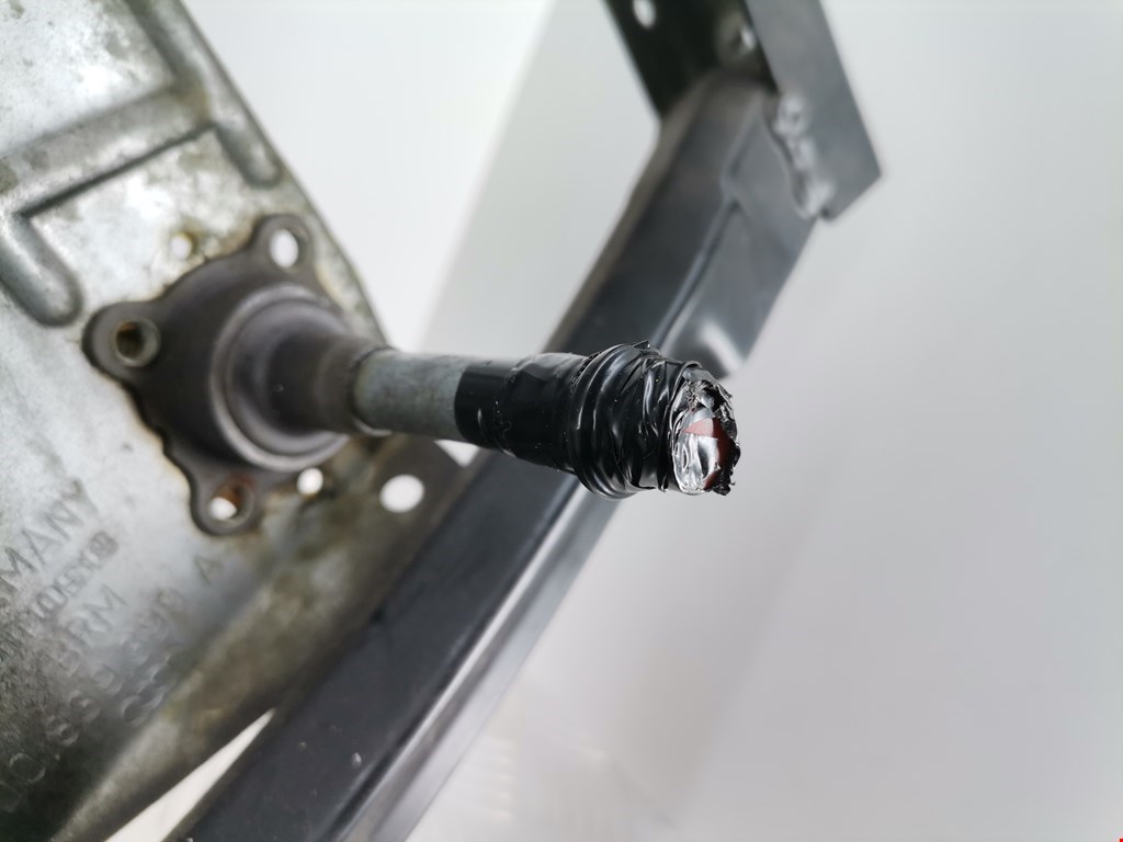 Стеклоподъемник задний левый AUDI A4 B5 1995-2001