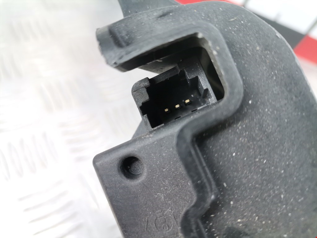 Замок багажника (крышки двери) CITROEN C 2 2003-2008