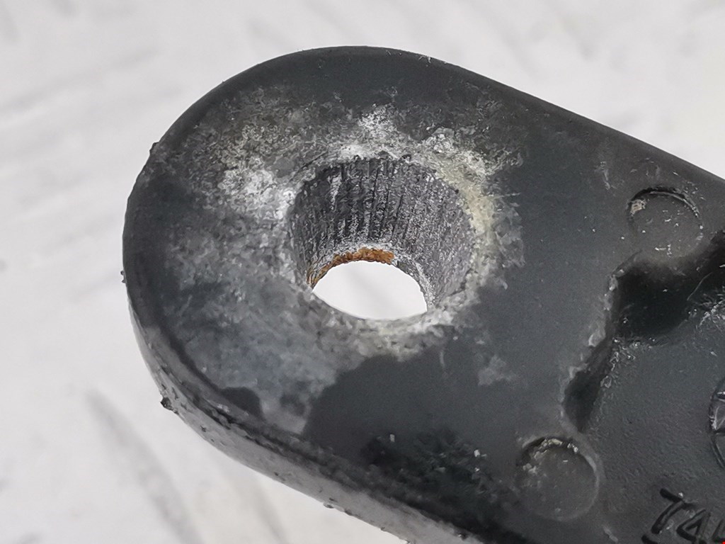 Поводок дворников передний левый/ правый FORD C-MAX 2003-2010