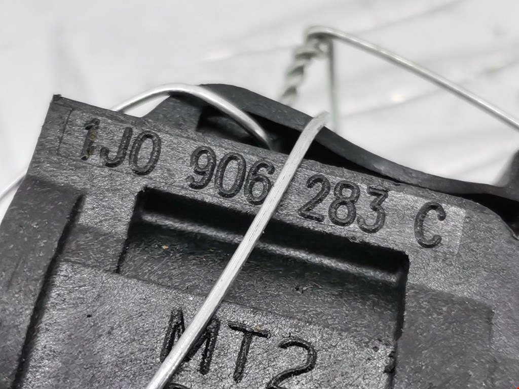 Клапан электромагнитный VOLKSWAGEN Golf IV 1997-2003