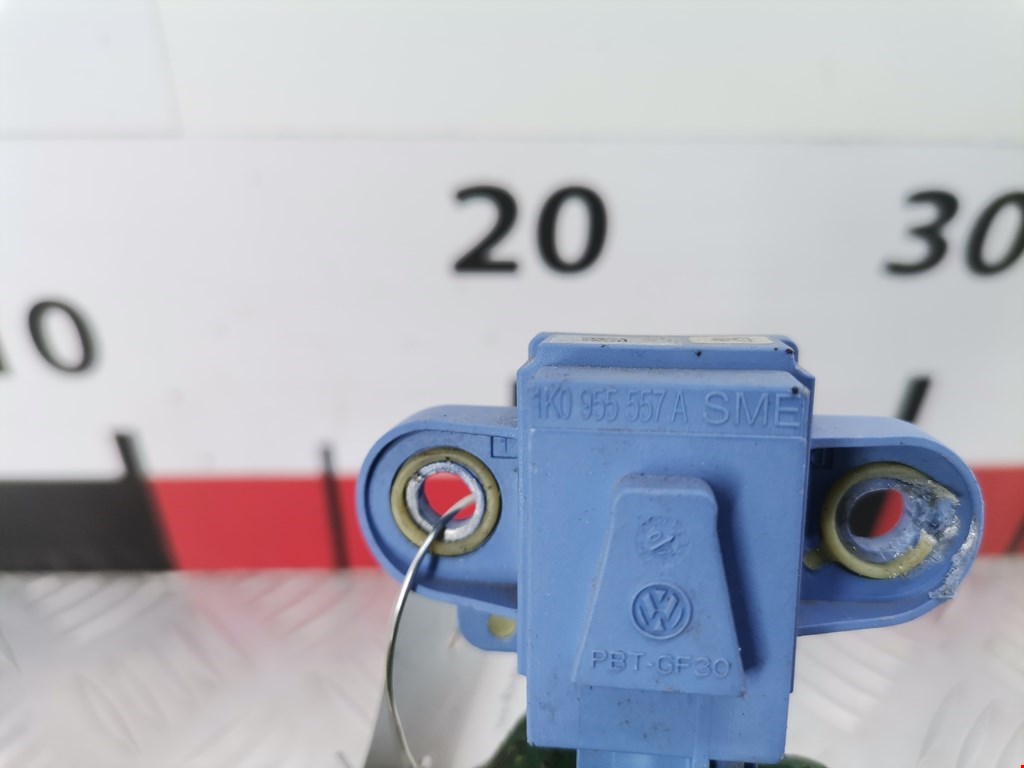 Датчик AIR BAG (подушек безопасности) VOLKSWAGEN Golf V 2003-2009