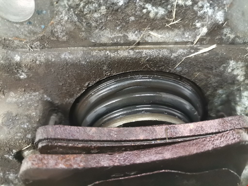 Суппорт задний правый MERCEDES-BENZ S-Class IV W220 1998-2005