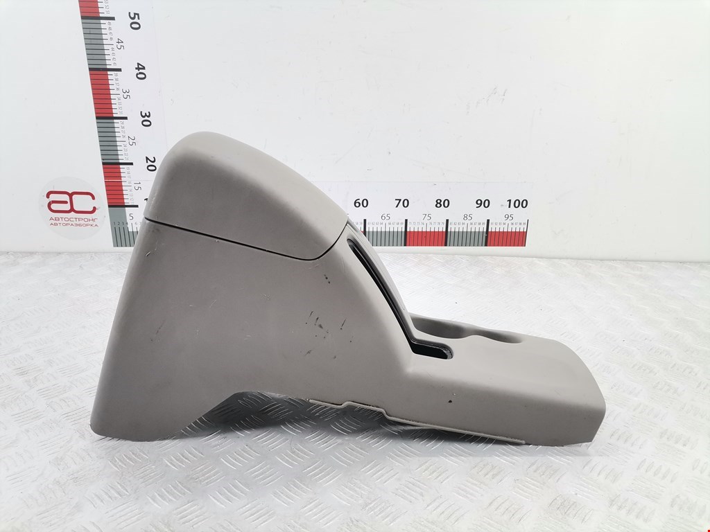 Подлокотник в салон MITSUBISHI L200 KB 2006-2015