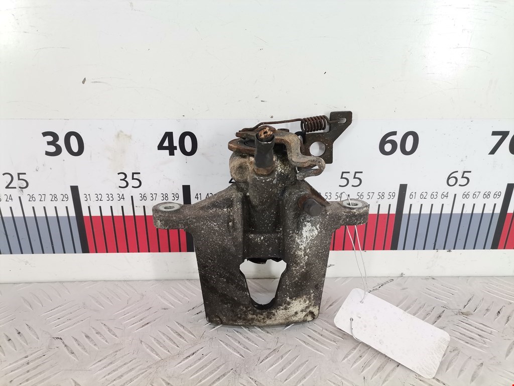 Суппорт задний правый Ford Mondeo 3 (2000-2007)