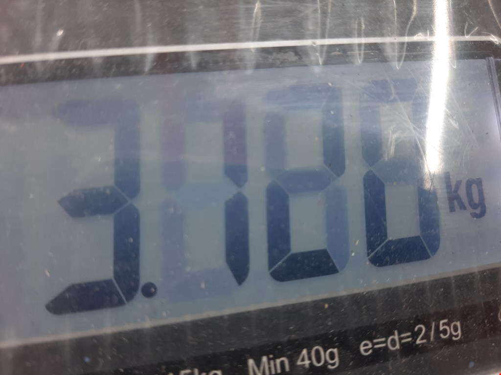 Стекло двери переднее левое AUDI A4 B6 2001-2005